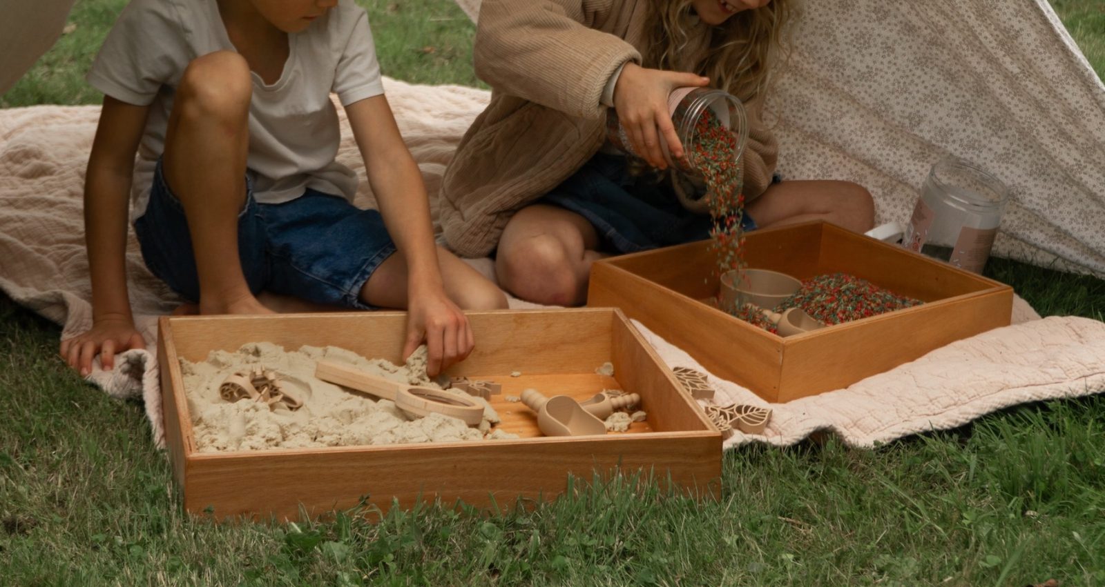 sensory bin open einde spelen met een speelbak